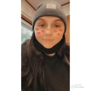 Meet your Posher, Kayla